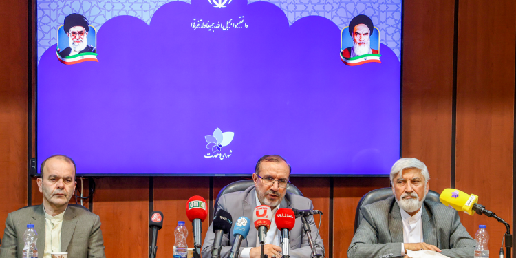 مجلس جدید قوانینی وضع کند که تحولات اقتصادی را به دنبال داشته باشد